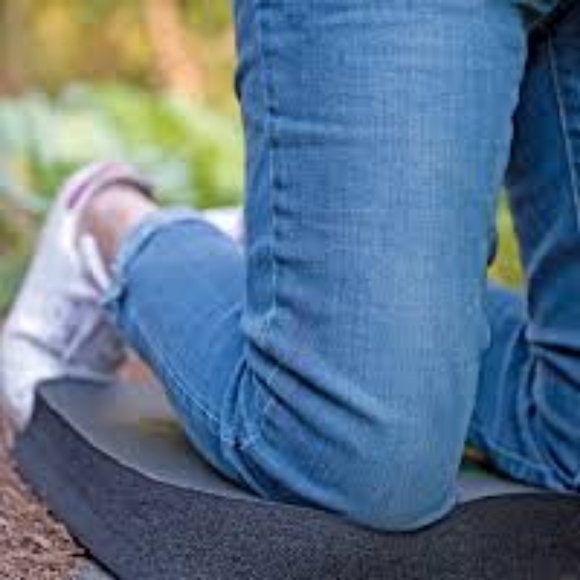 SAVE YOUR KNEES- Mac Kneeling Mat - Picture 4 of 4